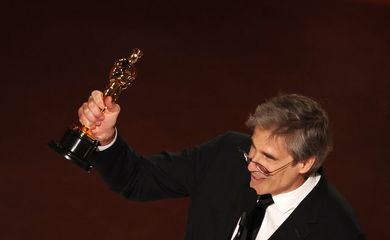 Walter Salles wins the Oscar for Best International Feature Film for 