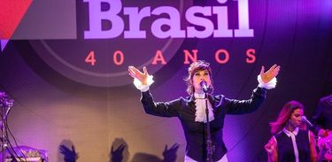 Fernanda Abreu canta no Festival Rock Brasil 40 anos