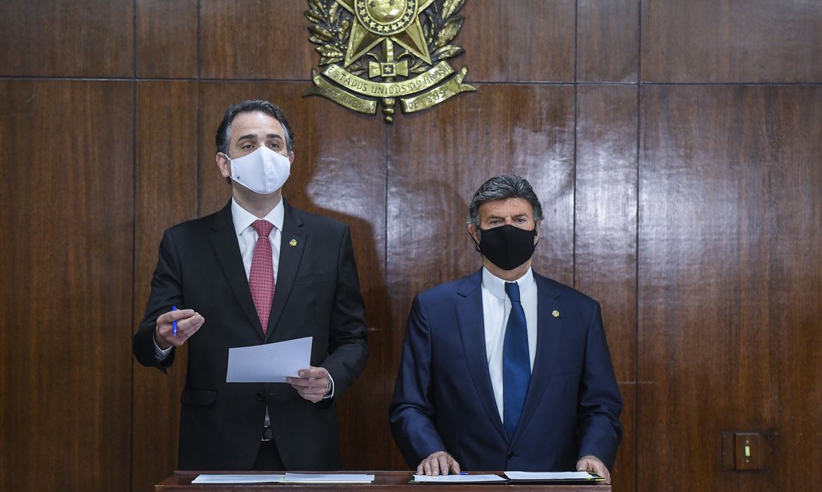 Presidente do Senado, Rodrigo Pacheco (PSD-MG);

presidente do Supremo Tribunal Federal (STF), ministro Luiz

Fux.

 

Foto: Pedro Gontijo/Agência Senado