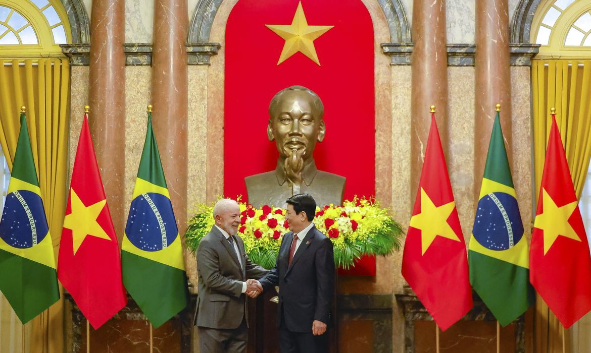 Ricardo Stuckert / PR Presidente da República, Luiz Inácio Lula da Silva, durante encontro com o Presidente da República Socialista do Vietnã, Luong Cuong.
Palácio Presidencial - Hanói - Vietnã.
Foto: Ricardo Stuckert / PR