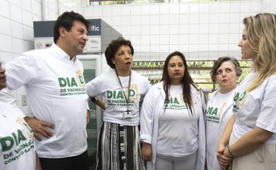 O ministro da Saúde, Luiz Henrique Mandetta, lança o Dia D de Mobilização Nacional contra o Sarampo para crianças, durante ação no Centro de Saúde I Doutor Victor Araújo Homem de Mello, em Pinheiros.