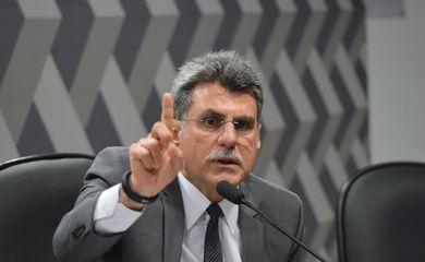 Brasília - Romero Jucá é o ministro do Planejamento, Desenvolvimento e Gestão escolhido pelo presidente interino Michel Temer