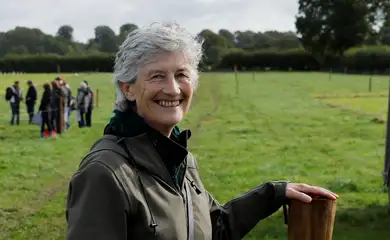 Catherine Connolly, candidata à Presidência da Irlanda, em Screggan, na Irlanda
16/09/2025 Reuters/Clodagh Kilcoyne/Proibida reprodução