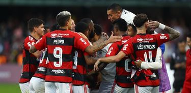 Coritiba 2 x 3 Flamengo