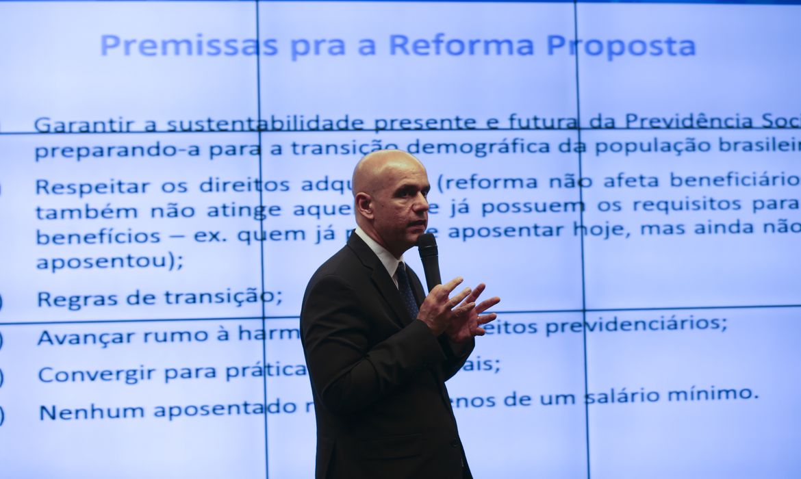 O secretário de Previdência do Ministério da Fazenda, Marcelo Caetano, defende em palestra nos Estados Unidos o uso do atual texto da reforma da Previdência pelo próximo governo 