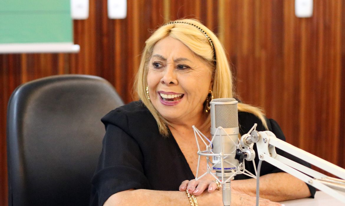 São Paulo (SP), 27/05/2025 - Cantora Anastácia, em entrevista para a Rádio Nacional SP. Considerada a “Rainha do Forró”, tem sua estória atrelada a de Dominguinhos, que foi seu principal parceiro na carreira musical. Foto: Cadu Pinotti/Agência Brasil