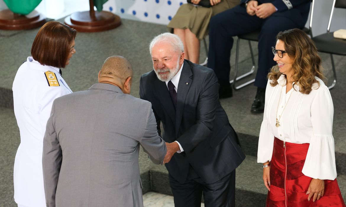 Brasília (DF) 04/04/2023  Presidente Luiz Inácio Lula da Silva Durante  cerimônia de apresentação dos oficiais-generais recém-promovidos. São 56 oficiais do Exército, Marinha e Aeronáutica.