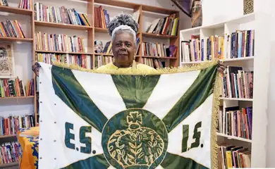 12/02/2026 -  Série Ouro celebra Leci Brandão, Xande de Pilares e Conceição Evaristo. Império Serrano promove noite de autógrafos com Conceição Evaristo. Foto: Império Serrano/Divulgação