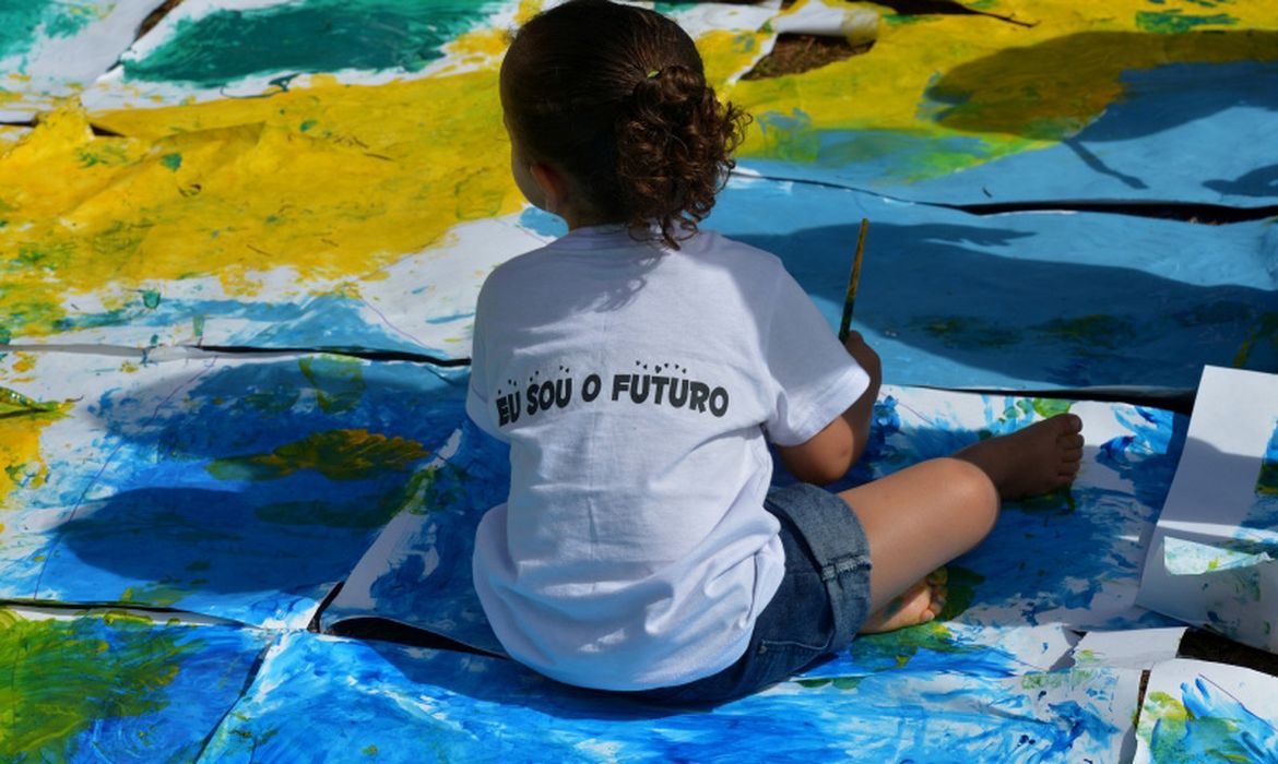 Bolsa famlia tira 5 milhes de crianas da pobreza, diz Unicef