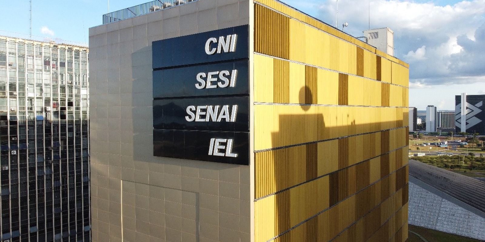 CNI critica fim de isenção de LCI e LCA e nova alíquota sobre fintechs CNI critica fim de isenção de LCI e LCA e nova alíquota sobre fintechs
