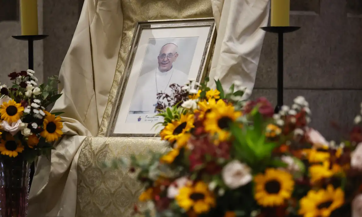 Paulo Pinto/Agência Brasil SSão Paulo (SP), 21/04/2025 - Missa em em homenagem ao Papa Francisco, na Catedral da Sé.
Foto: Paulo Pinto/Agência Brasil