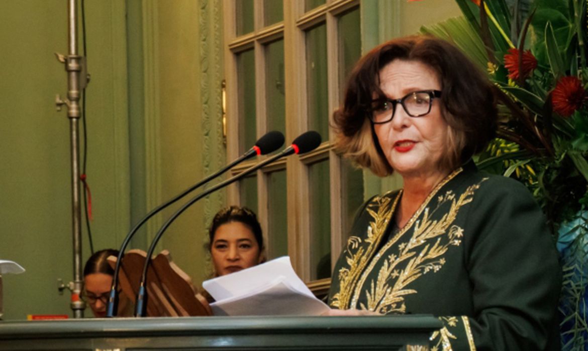 Viva Maria homenageia a escritora e feminista Helosa Teixeira