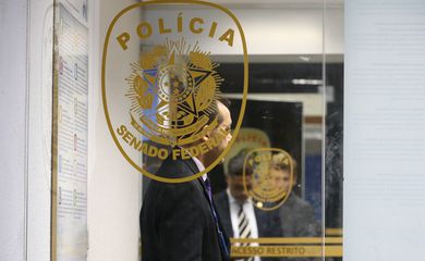 Brasília - A Polícia Federal prendeu agentes da polícia legislativa do Senado suspeitos de atrapalhar a Operação Lava Jato (José Cruz/ Agência Brasil)