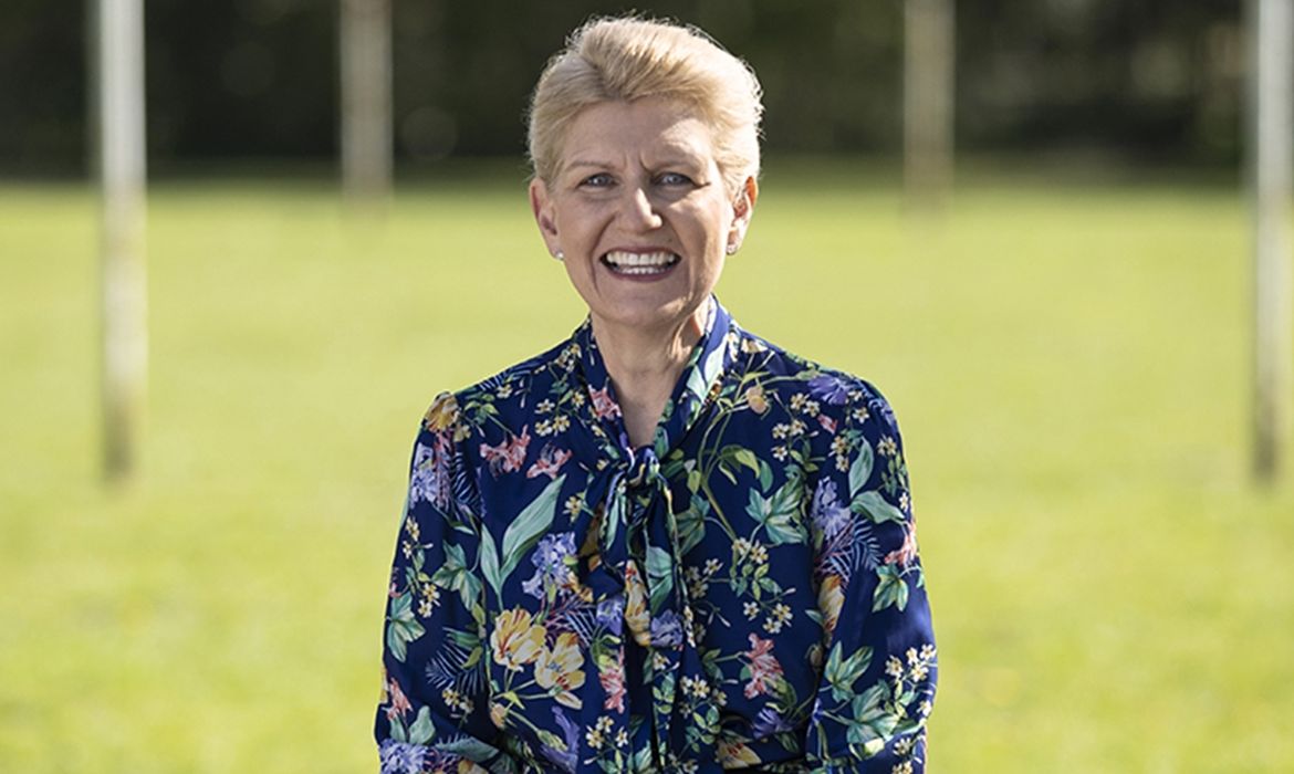 Debbie Hewitt é nomeada presidente da Federação de Futebol da Inglaterra - FA
