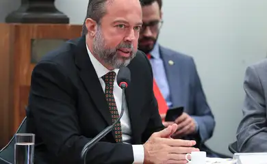 Brasília - 15/10/2025 - Sessão da Comissão de Relações Exteriores e de Defesa Nacional da Câmara realiza audiência pública para ouvir o ministro de Minas e Energia, Alexandre Silveira. Foto: Lula Marques/Agência Brasil.