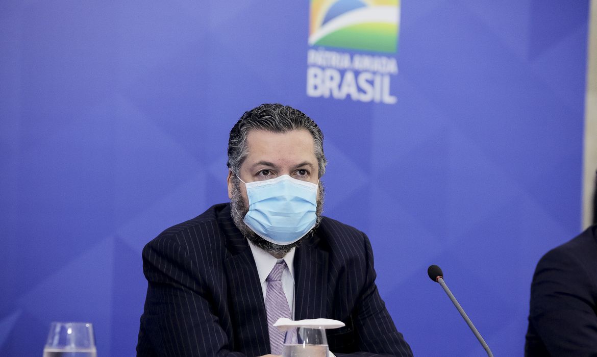 O ministro de Relações Exteriores, Ernesto Araújo, durante coletiva de imprensa.