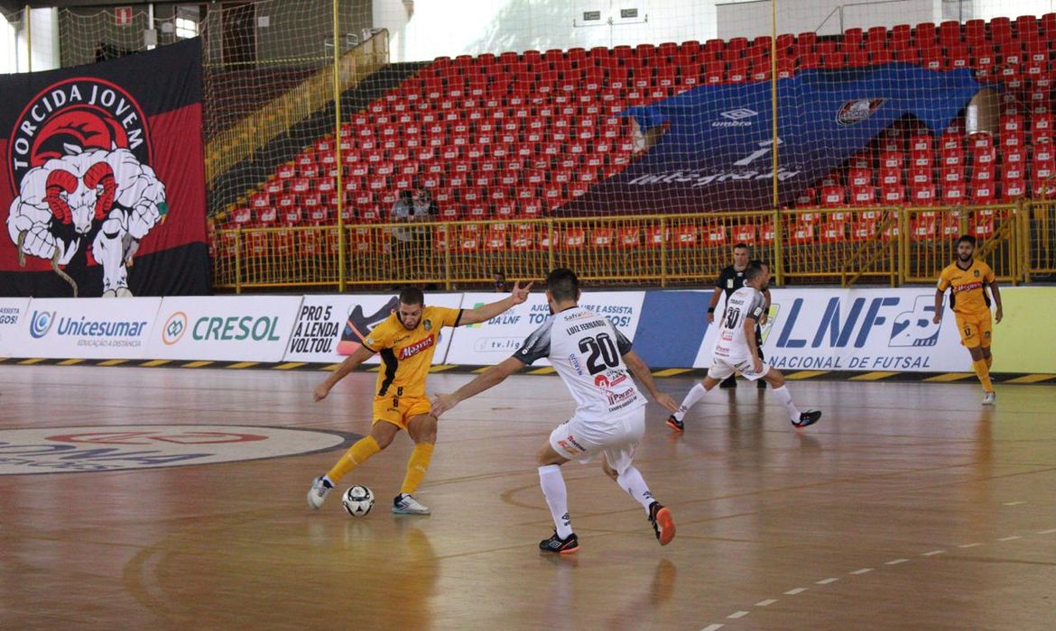 Campo Mourão x Magnus Futsal