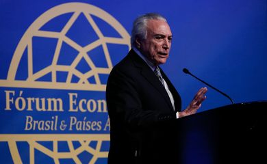 São Paulo - O presidente da República, Michel Temer, participa do Fórum Econômico Brasil e Países Árabes (Alan Santos/PR)