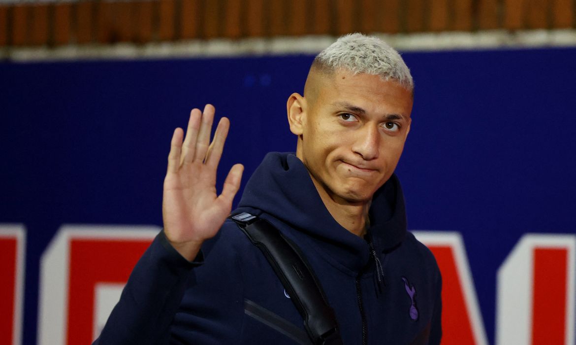 Richarlison chega a estádio para jogo Crystal Palace x Tottenham Hotspur
 27/10/2023    REUTERS/Toby Melville