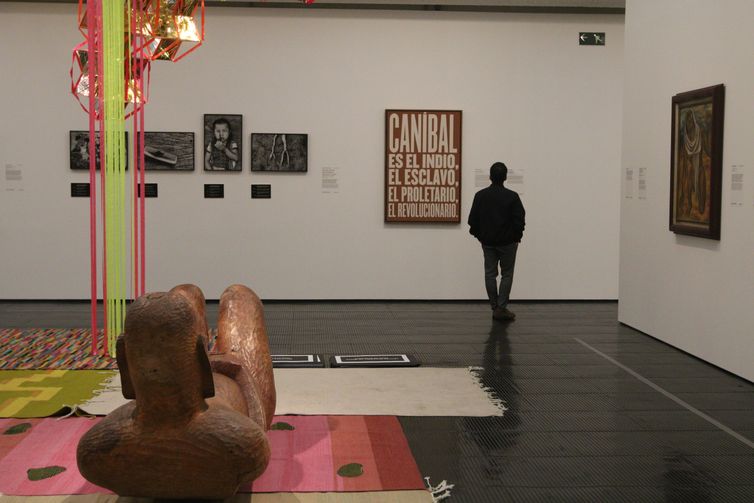 São Paulo (SP), 20/10/2023 - Exposição Histórias Indígenas, com curadoria de Edson Kayapó, Kássia Borges Karajá e Renata Tupinambá, no Museu de Arte de São Paulo - MASP, na Avenida Paulista. Foto: Rovena Rosa/Agência Brasil