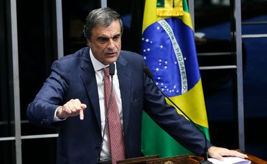 Brasília -  Plenário do Senado vota o processo de impeachment de Dilma Rousseff. Na foto, o Advogado-geral da União, José Eduardo Cardozo ( Marcelo Camargo/Agência Brasil)