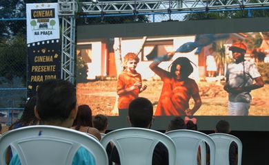 projeto Cinema Presente na Praça