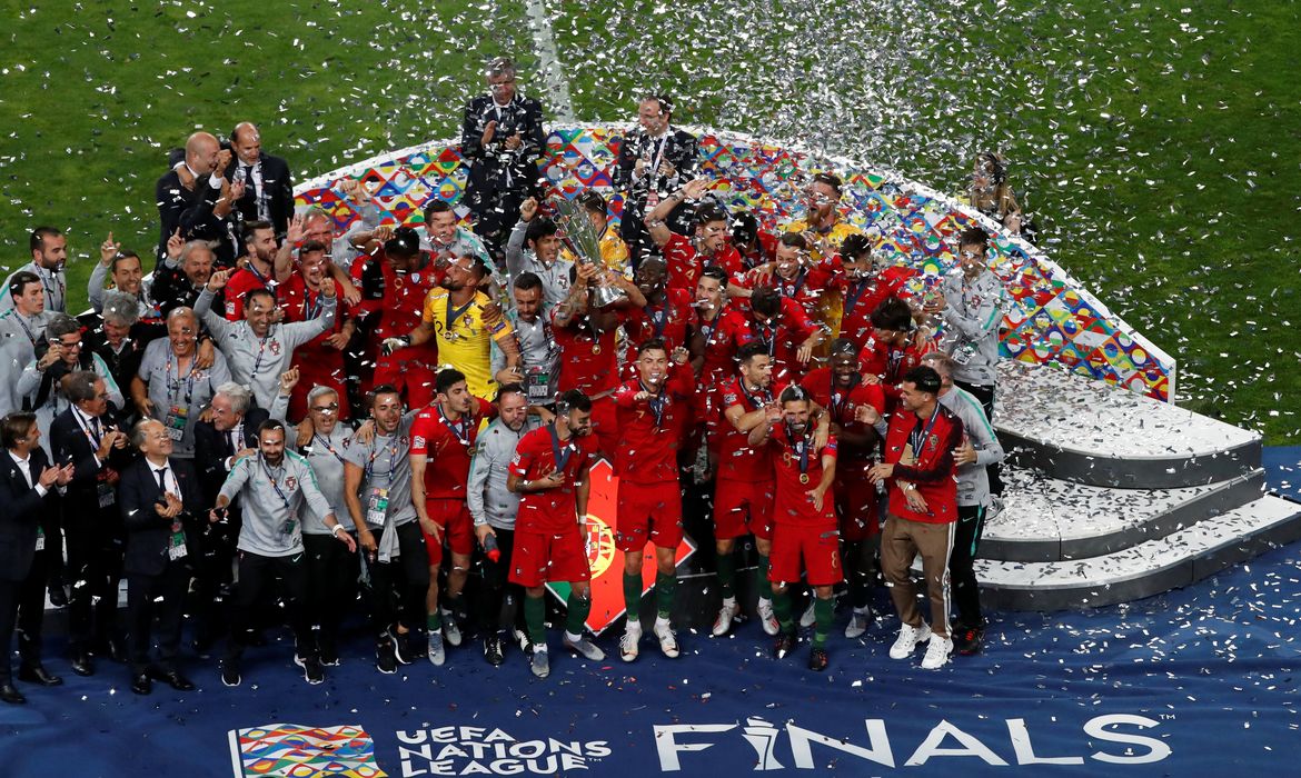 .Seleção de Portugal comemora conquista da edição de 2019 da Liga das Nações 09/06/2019 REUTERS/Susana Vera