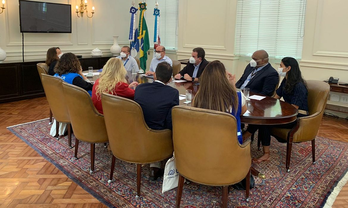 Prefeitura cria Comitê de Políticas Públicas para imigrantes e assina parceria com ONU sobre o tema