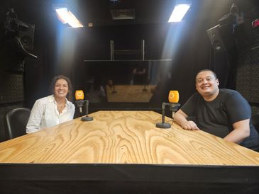 Cibele Tenorio recebe o jornalista Tiago Coelho para um papo sobre "Cê", de Caetano Veloso