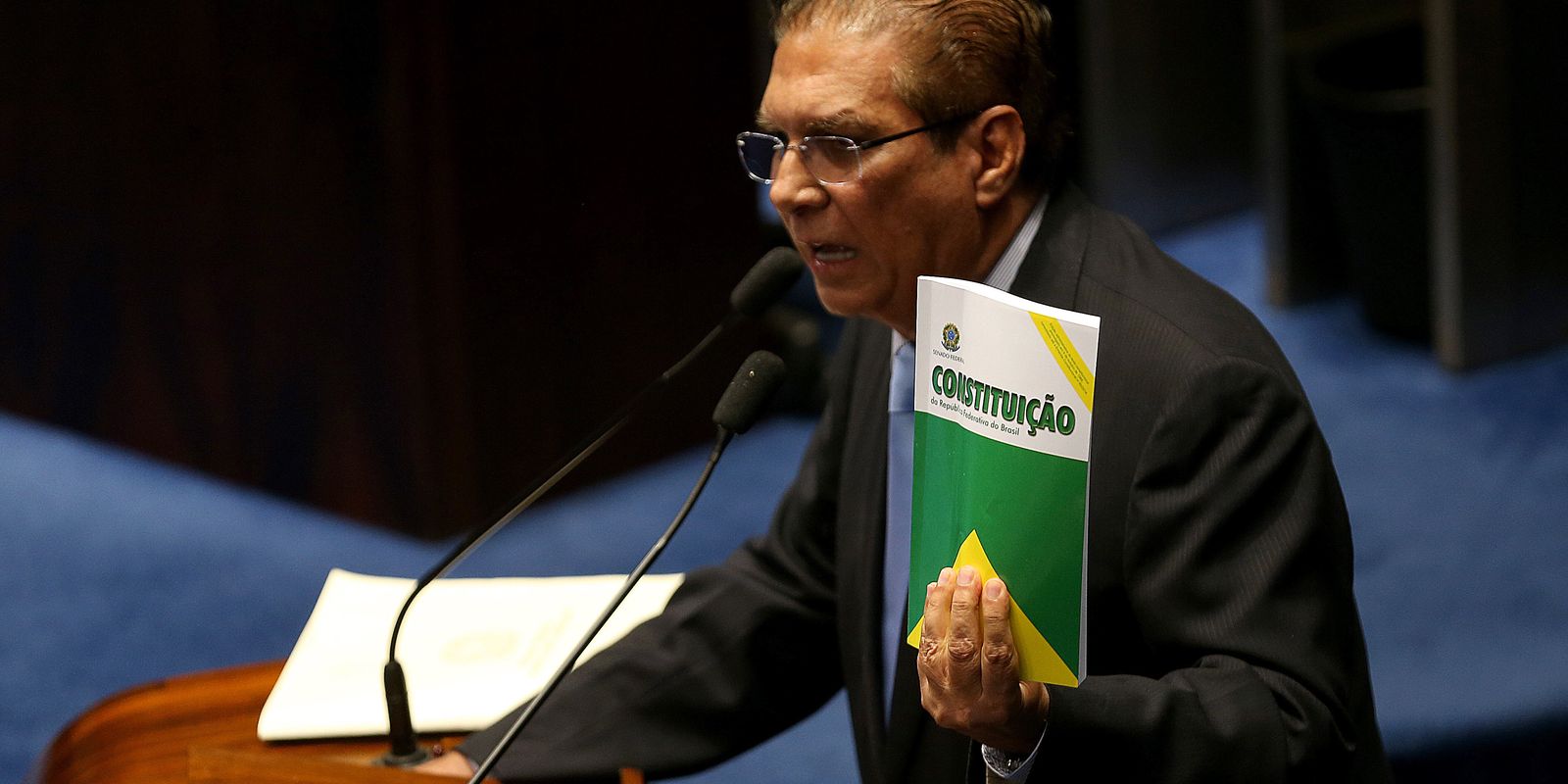 Senador Jader Barbalho é internado em Belém após mal-estar