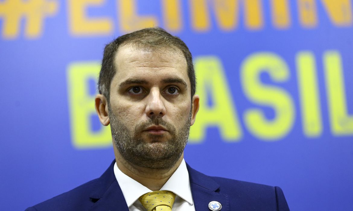 O secretário executivo do ministério da Saúde, Daniel Meirelles Pereira, durante o lançamento do Plano Nacional de Eliminação da Malária.