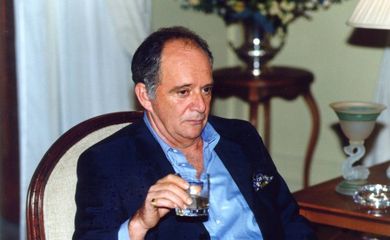 Claudio Marzo na novela Andando nas Nuvens de 1999 (Divulgação)