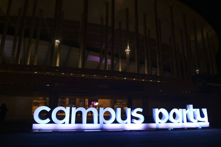 Abertura oficial da terceira edição da Campus Party Brasília, no estádio Mané Garrincha.