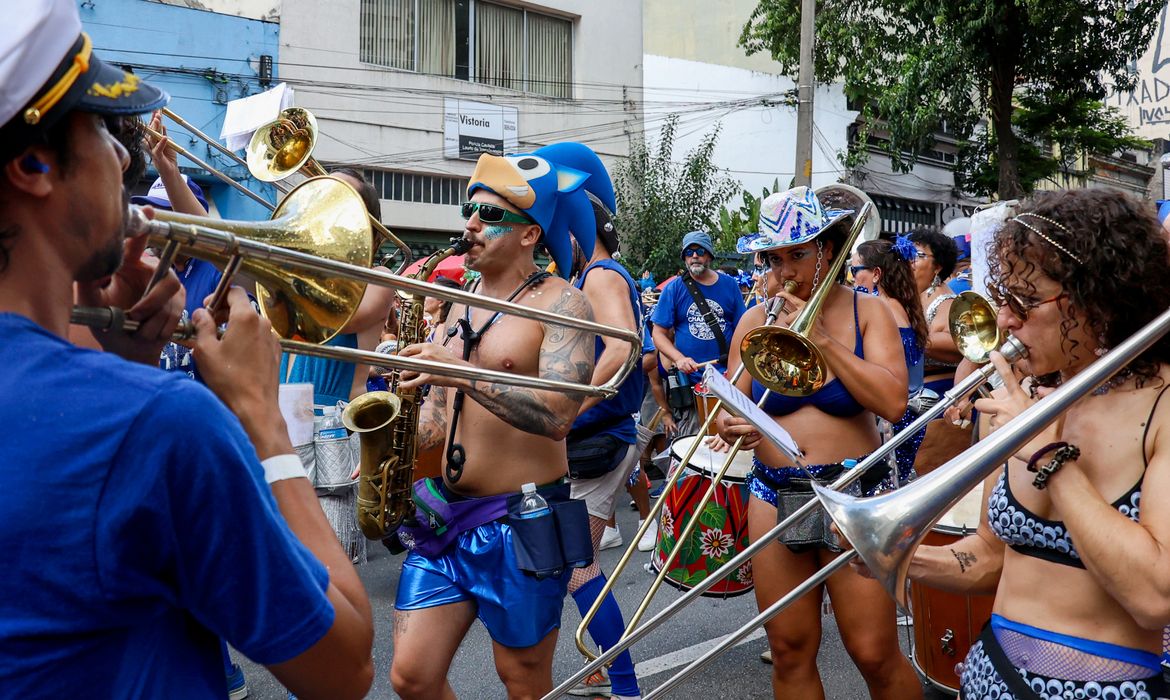 São Paulo (SP), 03/03/2025 - Desfile do bloco de carnaval Espetacular Charanga do França em Santa Cecília. Foto: Rovena Rosa/Agência Brasil