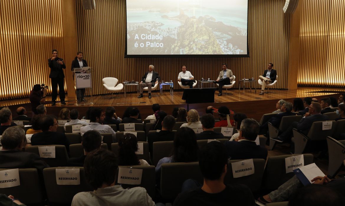 Lançamento da Rio+30 Cidades, conferência sobre desenvolvimento urbano sustentável e inclusivo, no Museu do Amanhã.