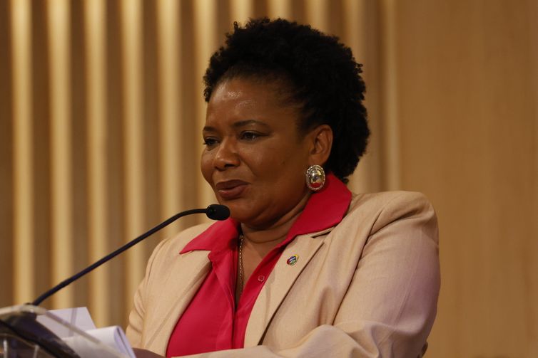 Rio de Janeiro (RJ) 14/11/2024 –A ministra da Cultura, Margareth Menezes, na mesa de abertura do G20 Social, no Museu do Amanhã. Foto: Fernando Frazão/Agência Brasil