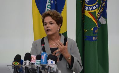 A presidente da República, Dilma Rousseff, fala sobre os protestos contra o governo e a corrupção, Palácio do Planalto (José Cruz/Agência Brasil) 