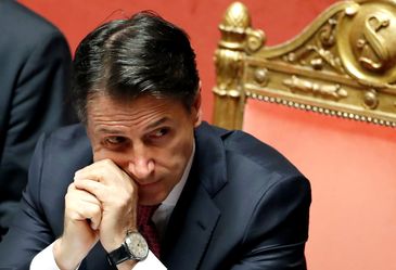 Primeiro ministro da Itália Giuseppe Conte renuncia