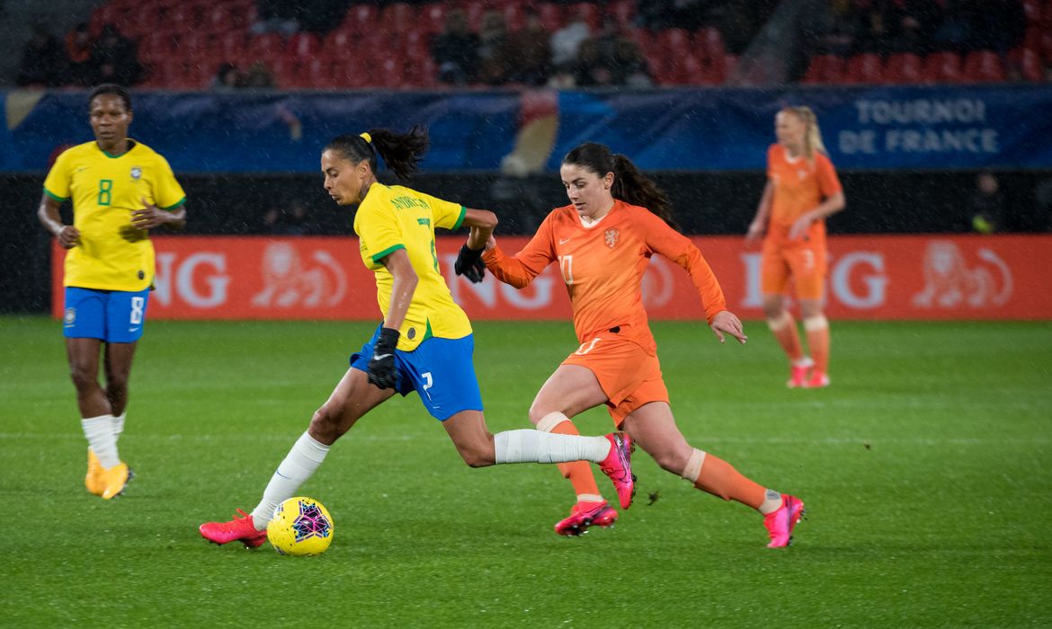 Andressa Alves, meia-atacante da seleção feminina  brasileira de futebol 