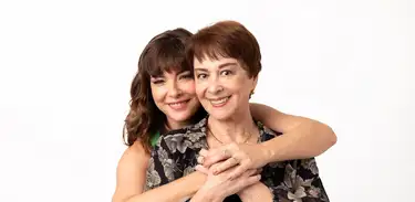 Nívea Maria e Regiane Alves