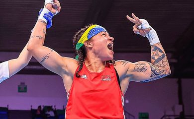 Beatriz Ferreira avança à final do Mundial de Boxe Feminino, em 23/03/2023