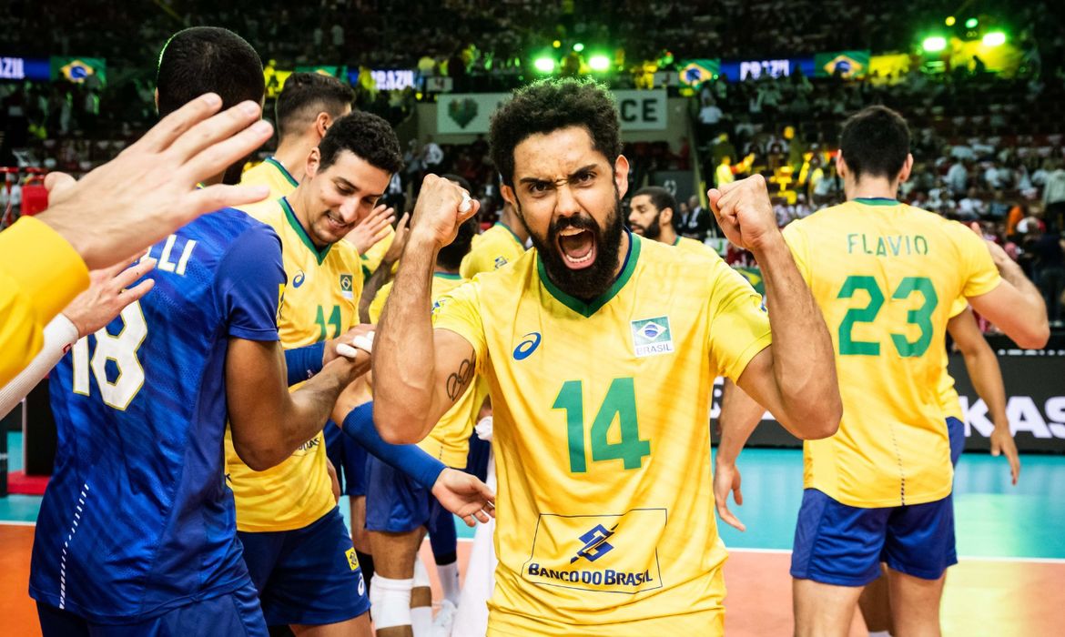 Brasil vence Eslovênia e fica com o bronze no Mundial de Vôlei
