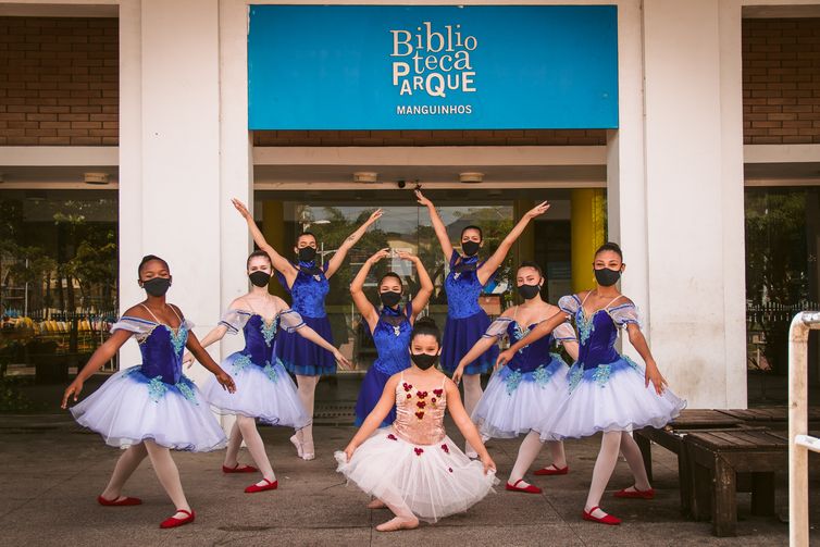 Ana Maria Silva/Direitos reservados Exposição Ballet Urbano Manguinhos - Edital Lei Aldir Blanc para Associação Ballet Manguinhos