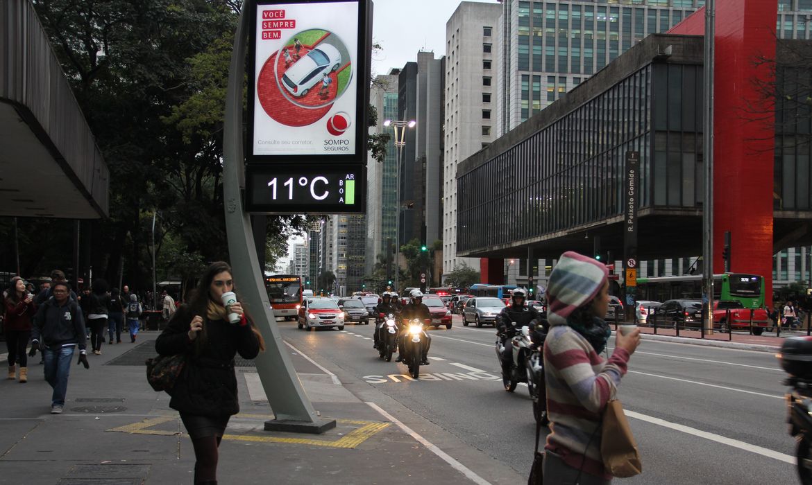São Paulo - Onda de frio atinge a capital paulista (Rovena Rosa/Agência Brasil)