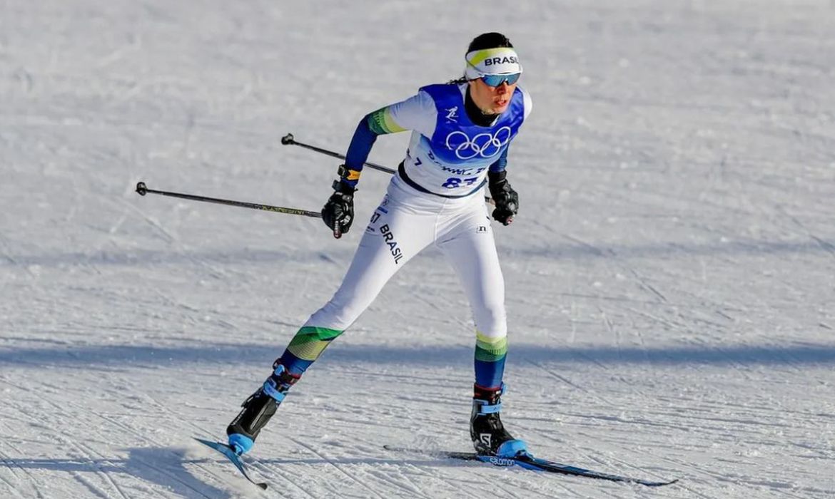 Jaqueline Mourão estreia em oitava olimpíada da carreira nos Jogos de Inverno - Pequim 2022 - recordista olímpica