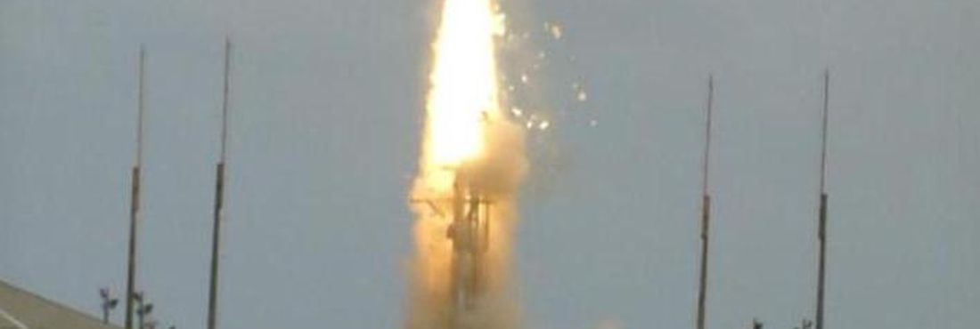 Lançamento do foguete brasileiro de médio porte VSB-30 V07 da Base de Alcântara