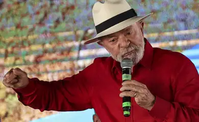 Salgueiro (PE), 28/05/2025 - O presidente da República, Luiz Inácio Lula da Silva, participa da cerimônia de assinatura da ordem de serviço, no valor de R$ 491,3 milhões, para duplicar a capacidade de bombeamento de água em todo o Eixo Norte do PISF, nas estações de bombeamento intermunicipais EBI1, em Cabrobó (PE), EBI2 em Terra Nova (PE) e EBI3 em Salgueiro (PE). Foto: Marcelo Camargo/Agência Brasil