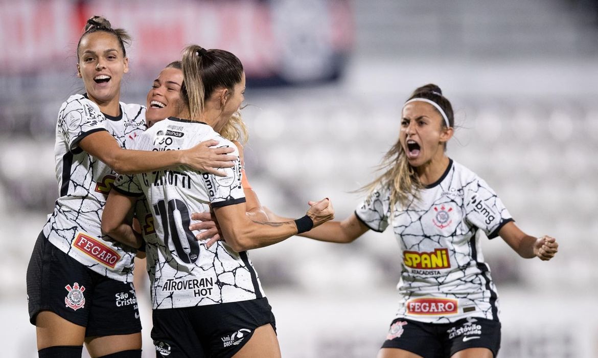 Corinthians bate Alianza e avança à semifinal da Libertadores Feminino - 3 a 1 
