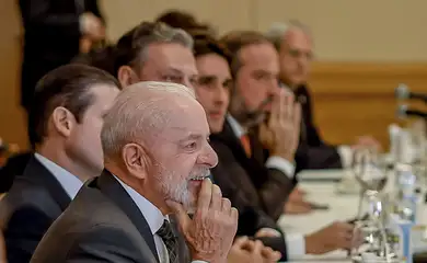 Presidente da República, Luiz Inácio Lula da Silva, durante reunião com integrantes da Associação Brasileira das Indústrias Exportadoras de Carnes (ABIEC).
Hotel Imperial - Japão

Foto: Ricardo Stuckert / PR
