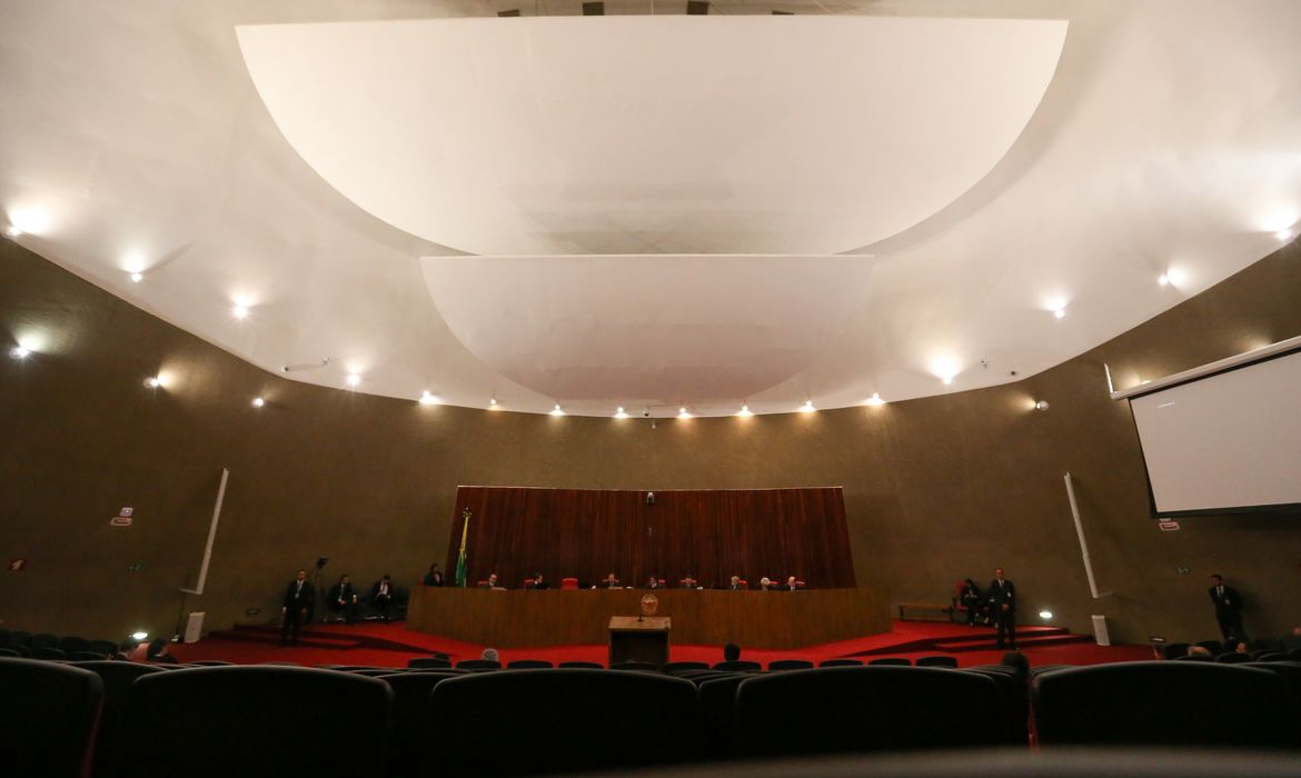 Brasília - O Tribunal Superior Eleitoral (TSE) retoma o julgamento da ação em que o PSDB pede a cassação da chapa Dilma-Temer (Fabio Rodrigues Pozzebom/Agência Brasil)